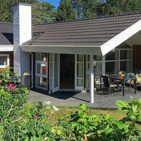 10 Person Holiday In Lb K Ålbæk