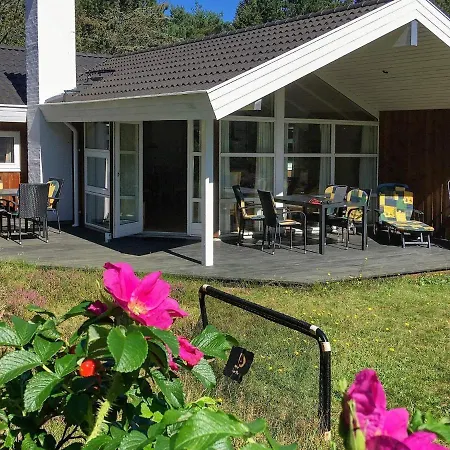 10 Person Holiday In Lb K Ålbæk